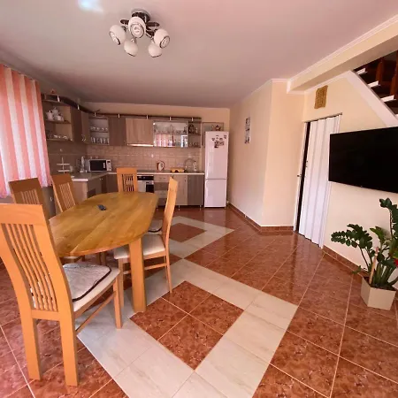 Casa Alberto Bed & Breakfast *